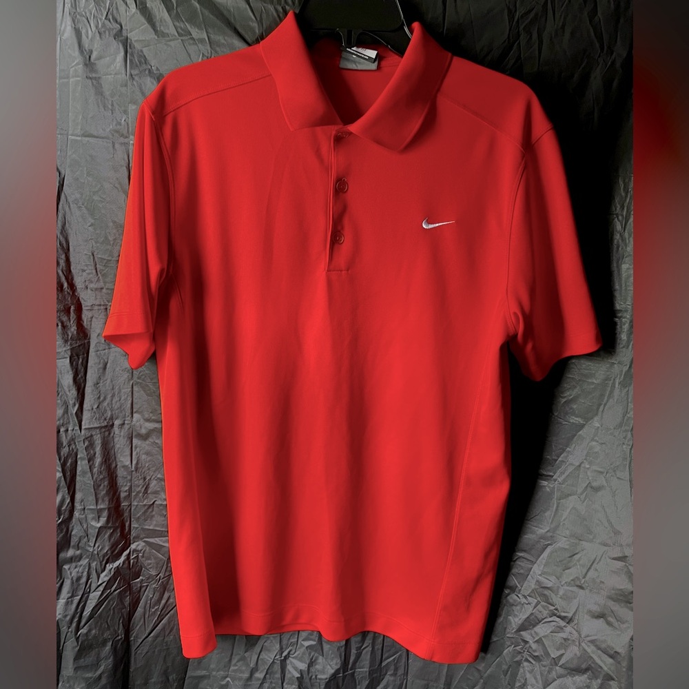 Nike Golf Dri-Fit shirt size men medium color is a orange/red